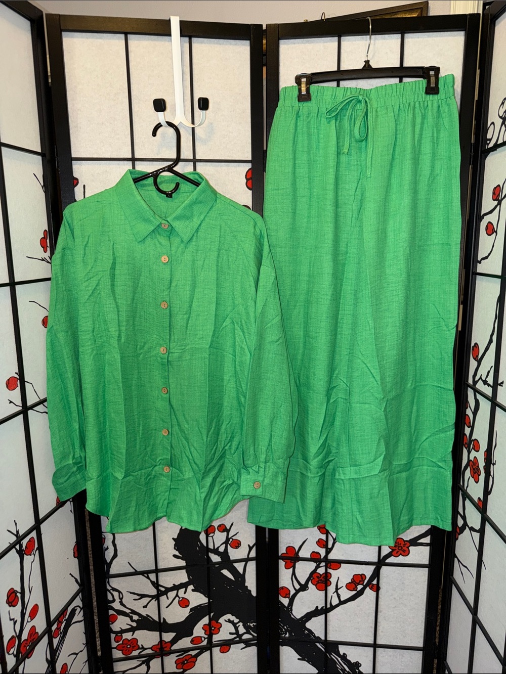 Women's Petite Large Green Button-Front Shirt & Drawstring Pant Set